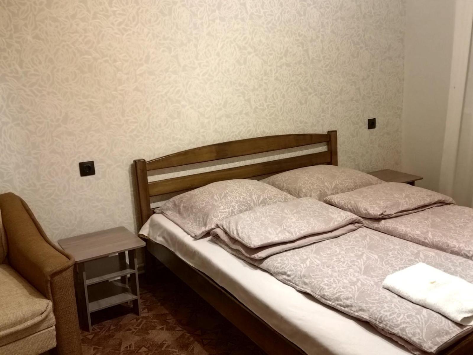 Pid Skeleyu Hotel Lazeșciîna Cameră foto